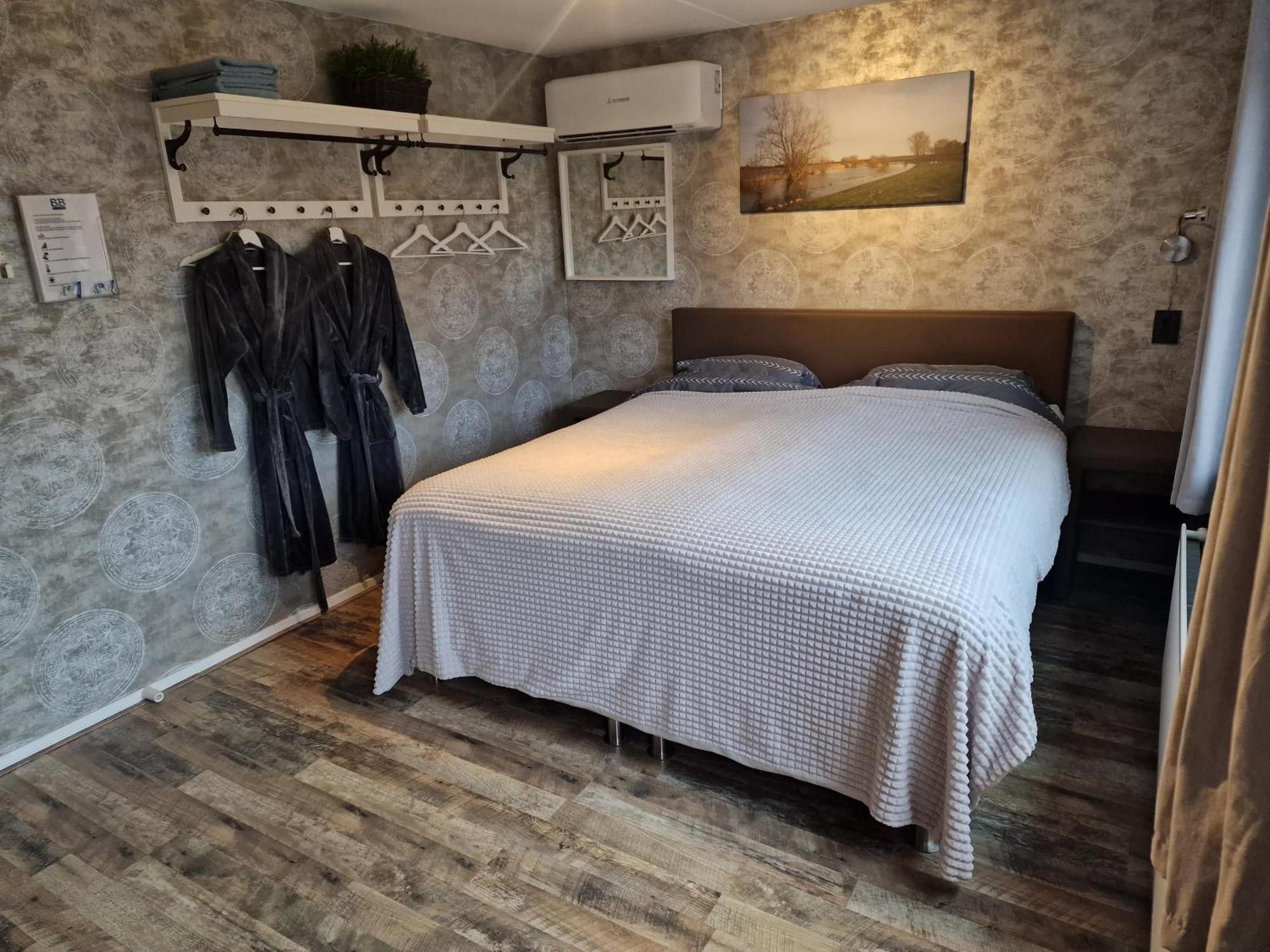 Bed & Budget Mackenzieplaats Wilp Εξωτερικό φωτογραφία